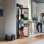 Комплект портативна професионална електроцентрала и соларен панел - EcoFlow DELTA 2 Max Portable Power Station 2048Wh and 400W Solar Panel - Image 2